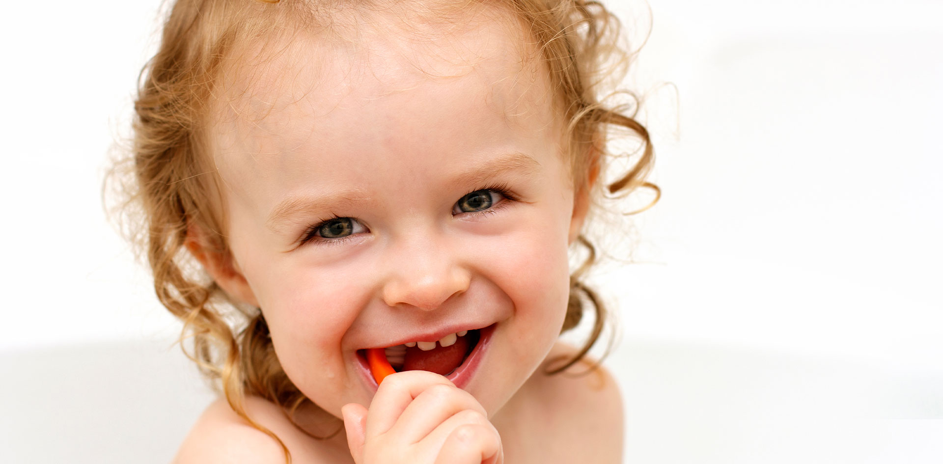 ดูแลฟันให้เจ้าตัวเล็ก เริ่มได้ตั้งแต่ซี่แรก